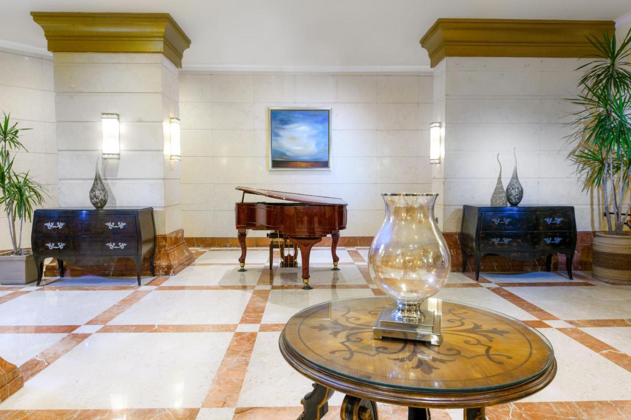 Tolip Hotel Alexandria Bagian luar foto The lobby of the hotel