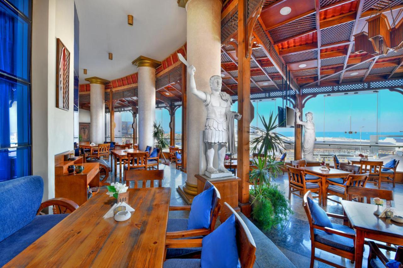 Tolip Hotel Alexandria Bagian luar foto The restaurant
