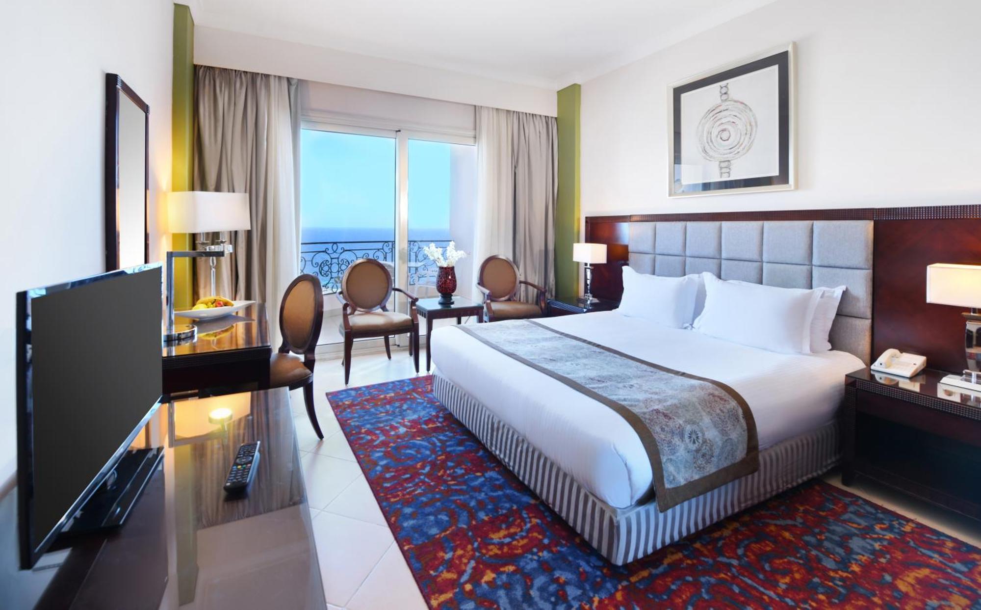 Tolip Hotel Alexandria Bagian luar foto A room at the hotel
