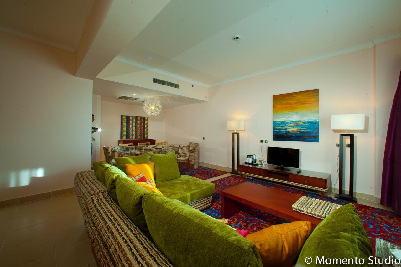 Tolip Hotel Alexandria Bagian luar foto Momento Studio